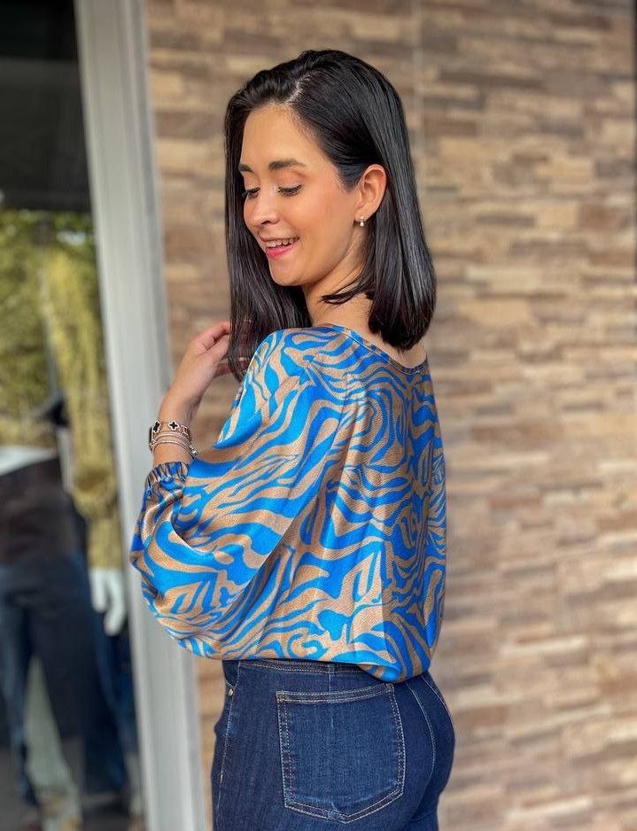 BLUSA